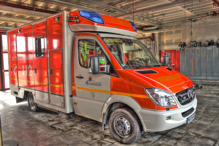 FW-MG: Unterstützung der Feuerwehr Düsseldorf durch Hilfsorganisationen und Feuerwehr aus Mönchengladbach