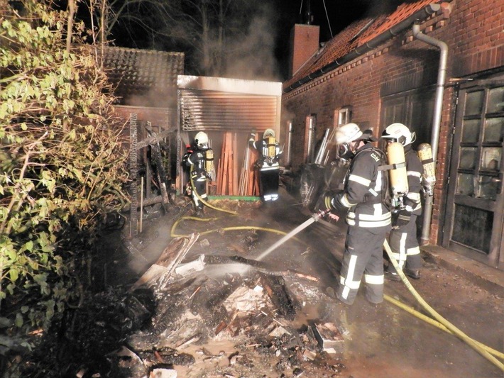 POL-NI: Steyerberg- Mülltonnenbrand - Feuerwehr verhindert Schlimmeres