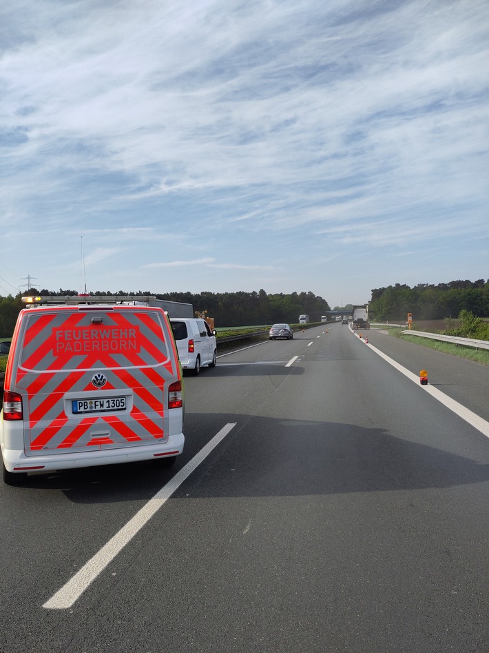 FW Paderborn: Verkehrsunfall auf der Autobahn 33