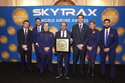 LATAM nimmt Award als „Beste Fluggesellschaft Südamerikas“ in Empfang