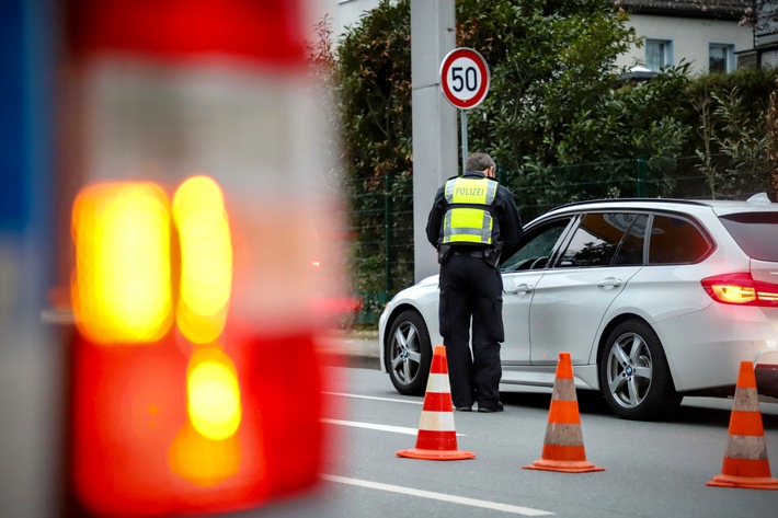 POL-UN: Kreis Unna - "Carfreitag": Mehrstündiger Schwerpunkteinsatz der Polizei im gesamten Kreis Unna