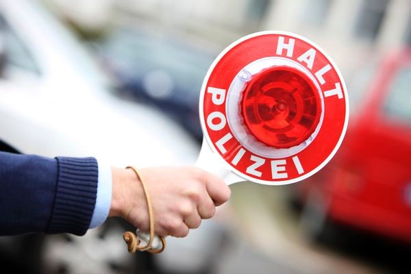 POL-REK: Radfahrer flüchtete nach Zusammenstoß - Bergheim