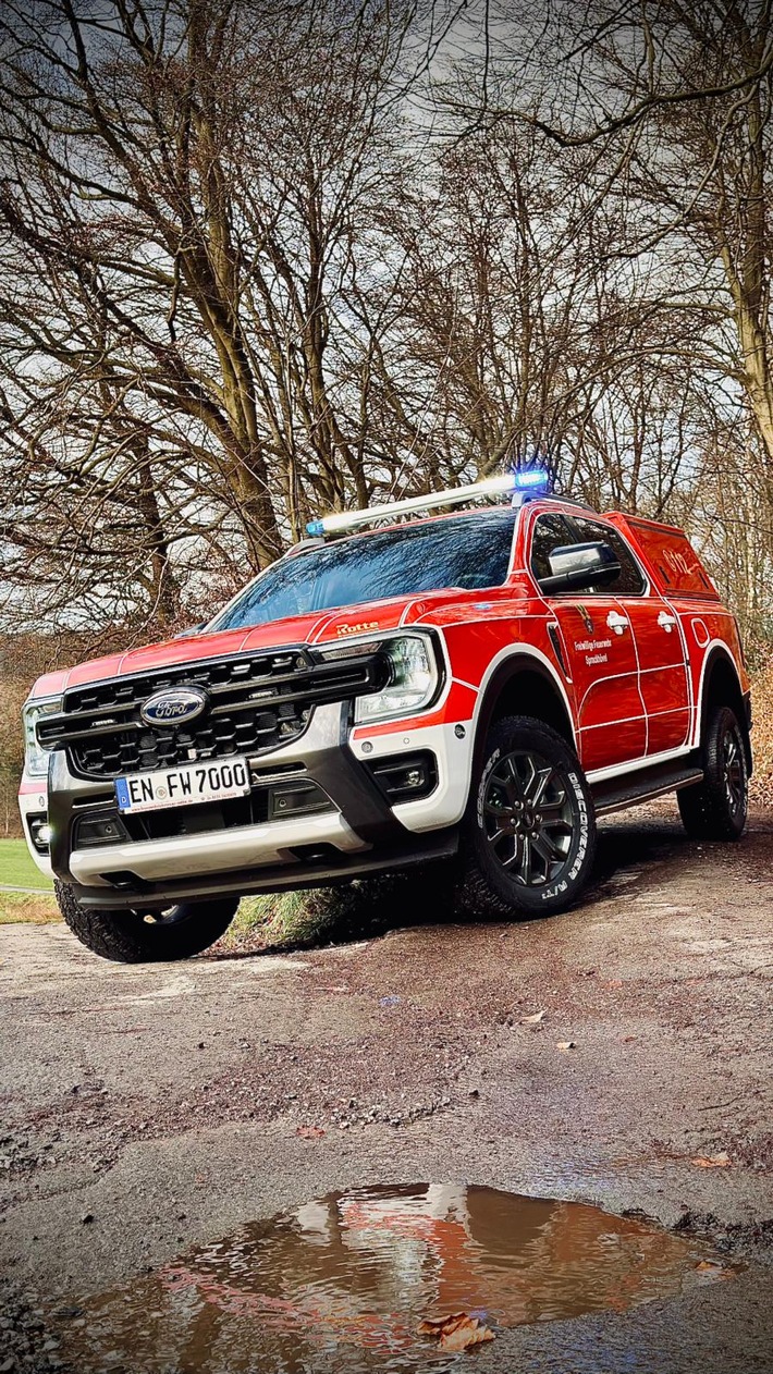 FW-EN: Verletzte Person und Ölspur