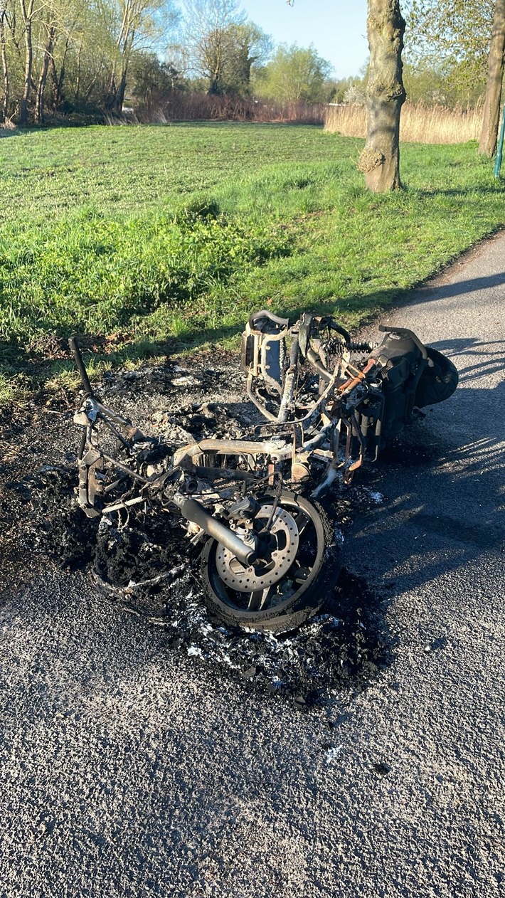 POL-HRO: Mehrere Vorfälle mit Zweirädern im Bereich Güstrow - Polizei sucht Eigentümer