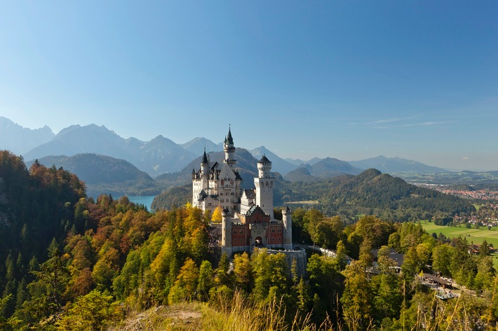 Deutschland 2017 beliebtestes Reiseziel / Nur bei Reisenden aus Bayern liegt Italien vorn / Urlaub in Spanien in allen Bundesländern gefragt