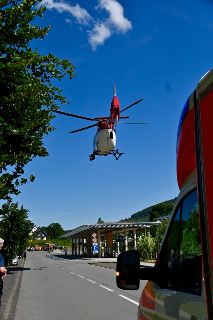 FF Olsberg: Frau in Olsberg von Zug angefahren