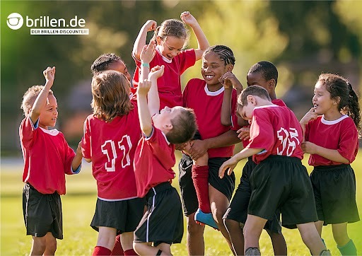 Trikots für alle! brillen.de sponsert Vereinstrikots im Breitensport und füllt die Vereinskassen