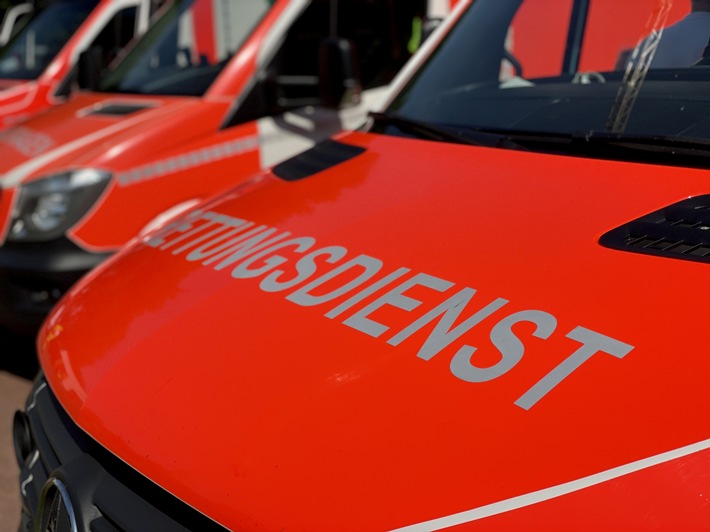 FW Alpen: Tragehilfe Rettungsdienst