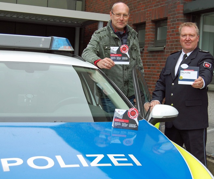 POL-CUX: Erneut falsche Polizeibeamte am Telefon+++Hinweis auf Präventionskampagne "Achtung! Falsche Polizeibeamte"