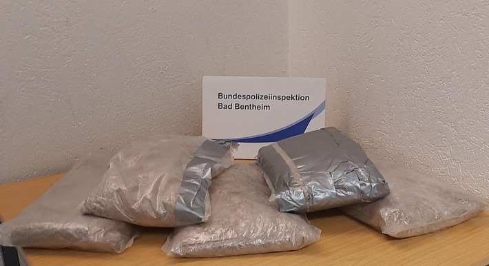 BPOL-BadBentheim: 10 Kilo Heroin durch Bundespolizei beschlagnahmt