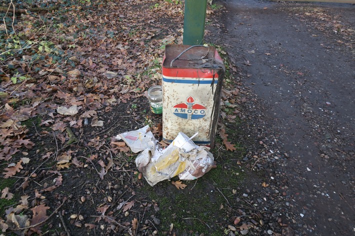 POL-DEL: Landkreis Oldenburg: Illegale Müllentsorgung in Ganderkesee ++ Zeugen gesucht