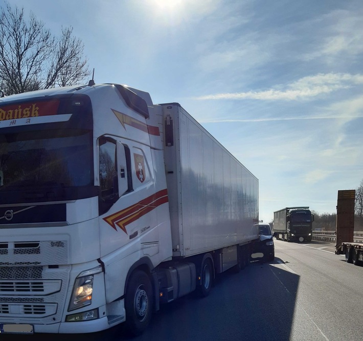 FW-EN: Verkehrsunfall auf der Autobahn A1