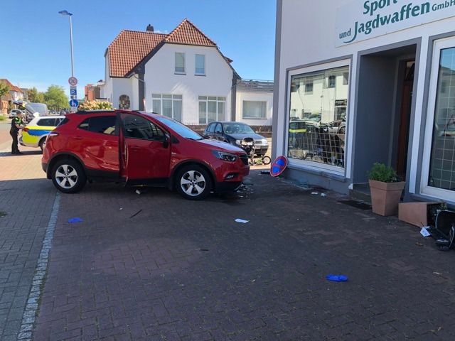 POL-DH: --- Sulingen - Verkehrsunfall mit 7 Verletzten ---