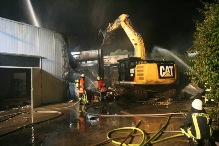 POL-HM: Nachtrag zur Meldung &quot;Brand einer Lagerhalle- mehrere hunderttausend Euro Schaden&quot;