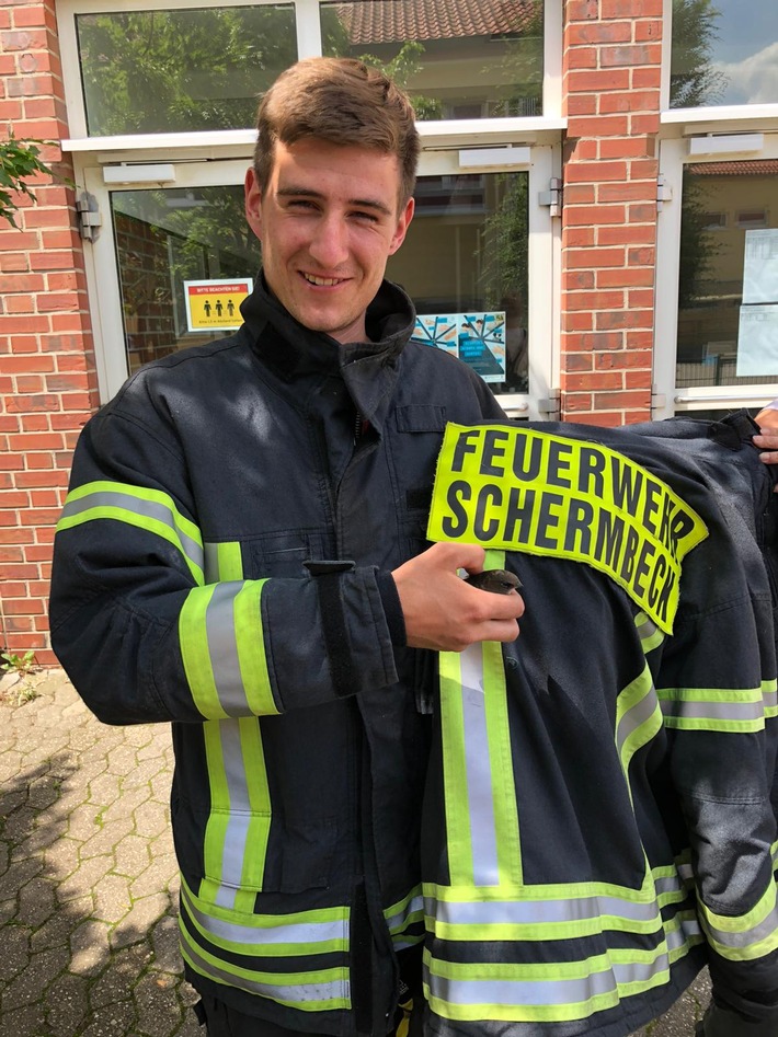 FW-Schermbeck: Mauersegler brauchte Hilfe der Feuerwehr