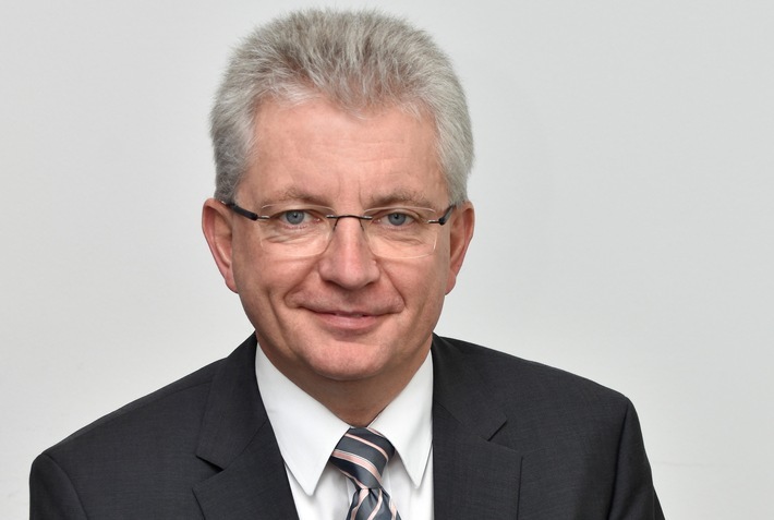Max Ertl, Geschäftsführer DocuWare GmbH / Weiterer Text über ots und www.presseportal.de/nr/52804 / Die Verwendung dieses Bildes ist für redaktionelle Zwecke unter Beachtung ggf. genannter Nutzungsbedingungen honorarfrei. Veröffentlichung bitte mit Bildrechte-Hinweis.