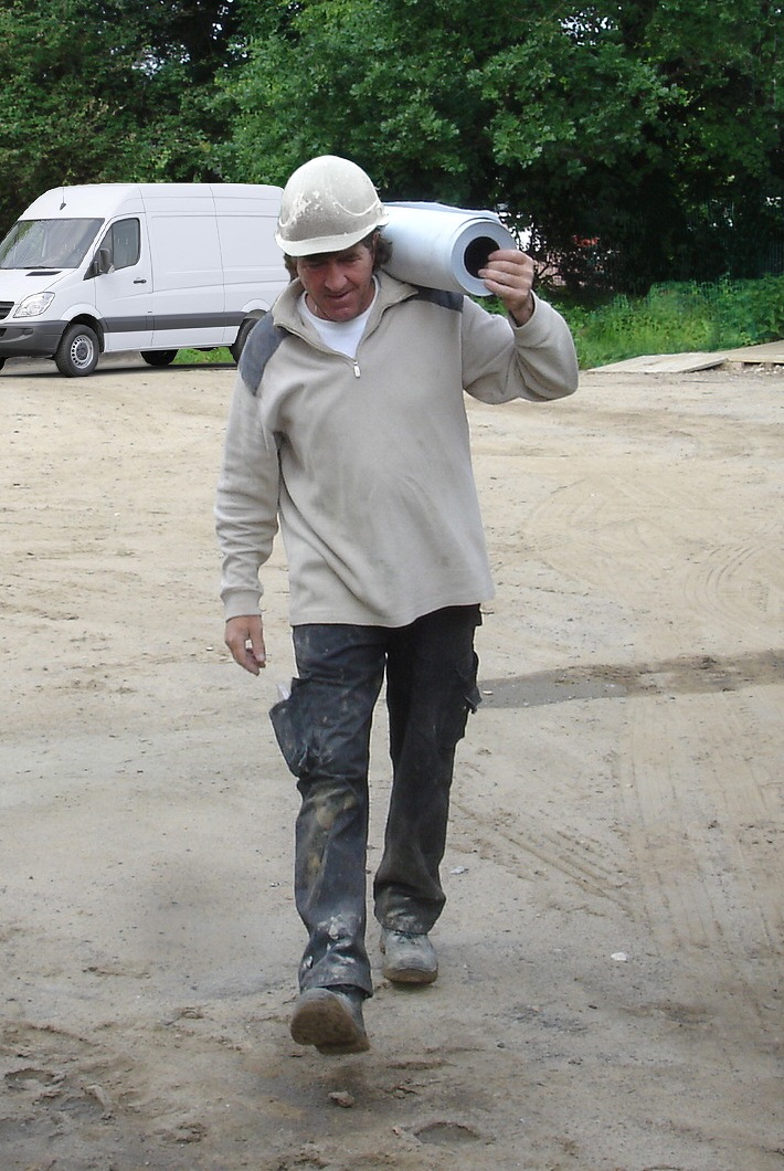 Private Bauherren - Helfer melden, Schwarzarbeit meiden