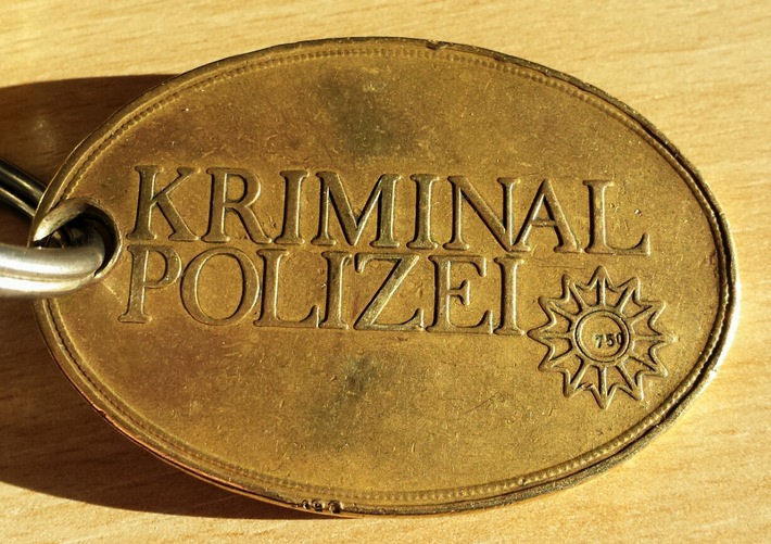 POL-PDNW: Kripo Neustadt sucht Zeugen nach Einbruch in Mehrfamilienhaus