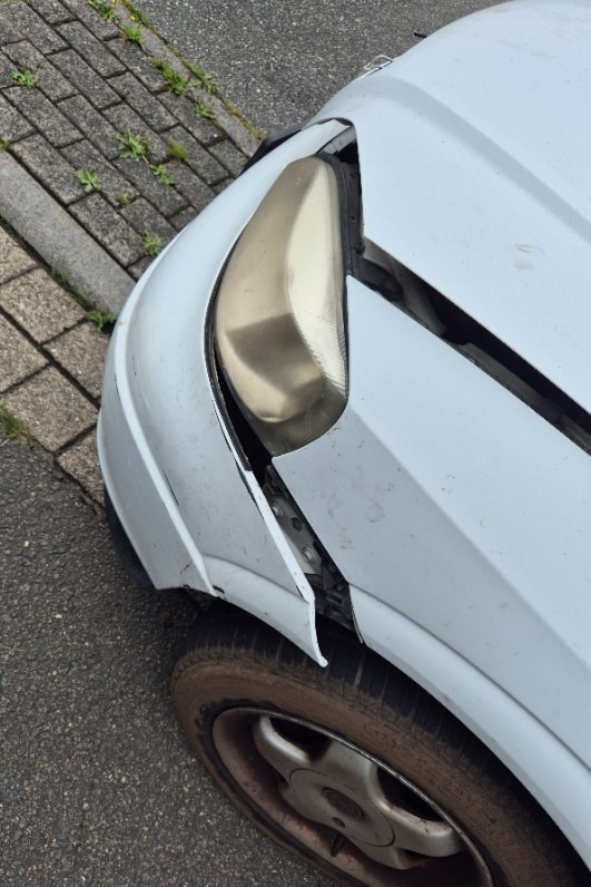 POL-SE: Horst - A 23 - Verkehrsunsicheres Fahrzeug sofort nach Kontrolle aus dem Verkehr gezogen