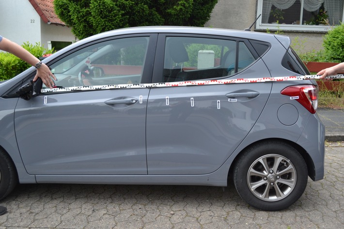 POL-HM: Verkehrsunfallflucht in der Bahnhofstraße in Bad Münder - Zeugenaufruf