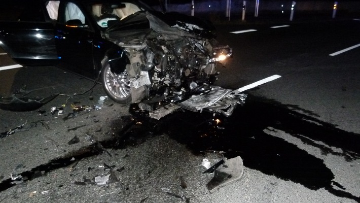 POL-MI: Schwerer Verkehrsunfall auf der Bundesstraße 482, 24-Jähriger unter Alkoholeinfluss