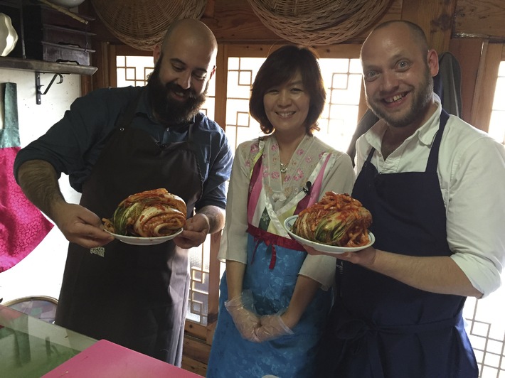 &quot;Das Kochkommando&quot; legt los: ZDFinfo schickt die Kitchen Guerilla nach Korea (FOTO)