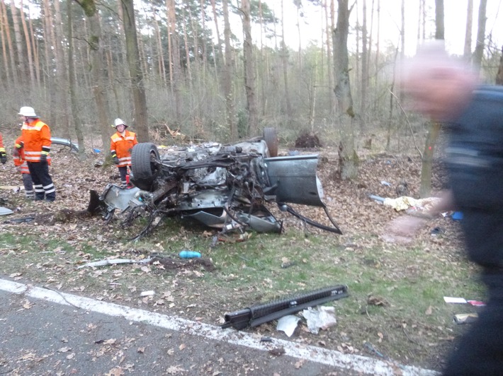 POL-NI: Nienburg - Verkehrsunfall mit tödlichem Ausgang in Husum