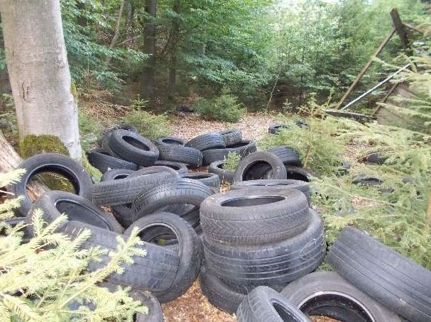 POL-OS: Bissendorf

....und nochmal illegal entsorgte Reifen