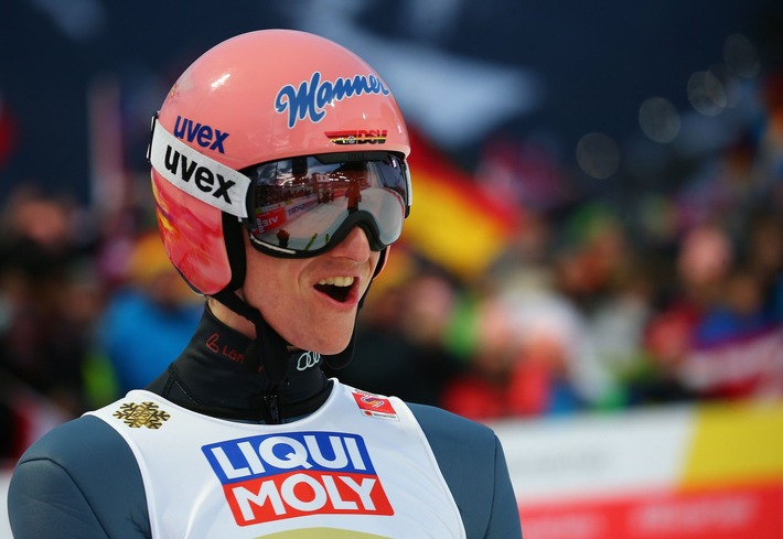 Skispringer Karl Geiger mit neuem Sponsor / Der Mikronährstoff Ubiquinol soll für Hobbysportler und Verbraucher bekannter werden