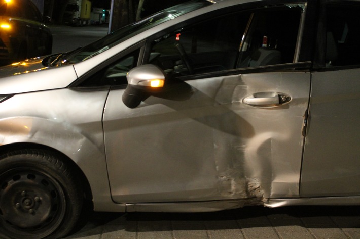 POL-DU: Untermeiderich: Unfall auf Disko-Parkplatz? - Polizei sucht Zeugen