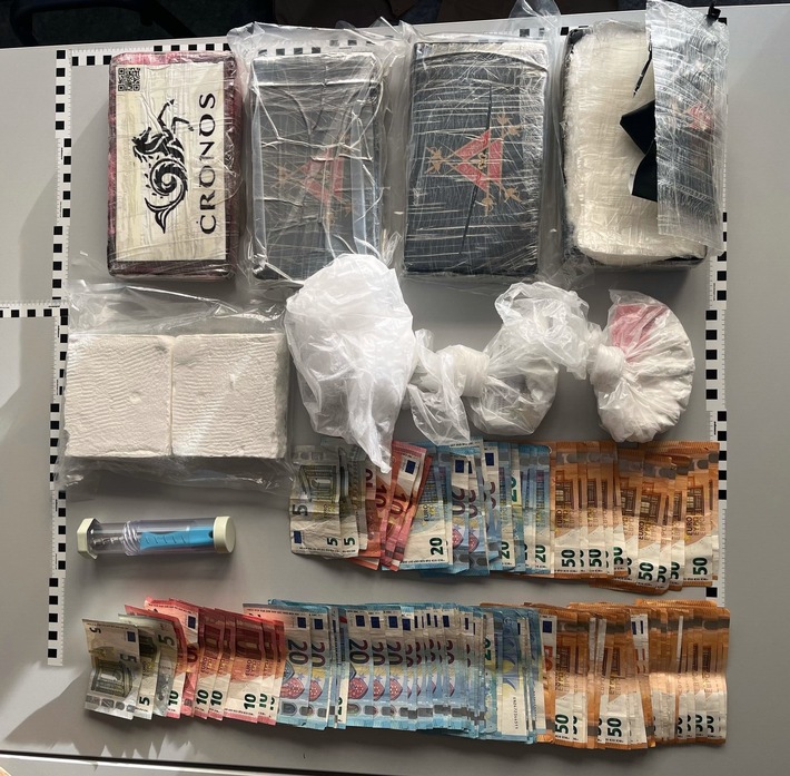 POL-K: 251112-2-K Mutmaßlicher Drogendealer nach Verkehrskontrolle festgenommen - 5 Kilo Kokain in Hoteltresor sichergestellt