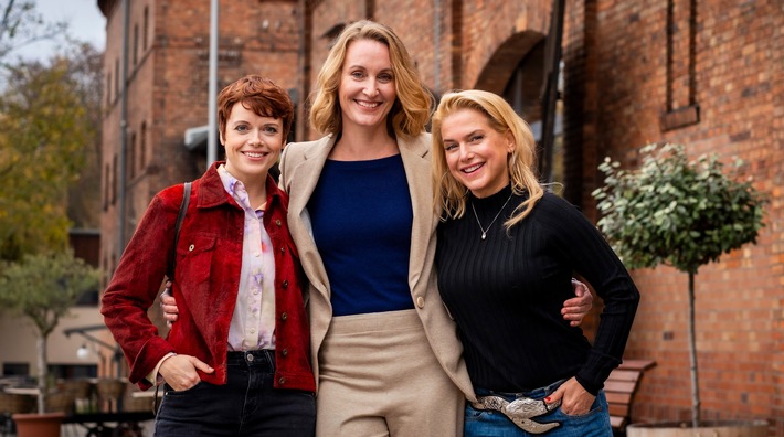 "Die Heiland - Wir sind Anwalt": Drehstart der fünften Staffel / Auftaktfolge mit Jeanette Biedermann