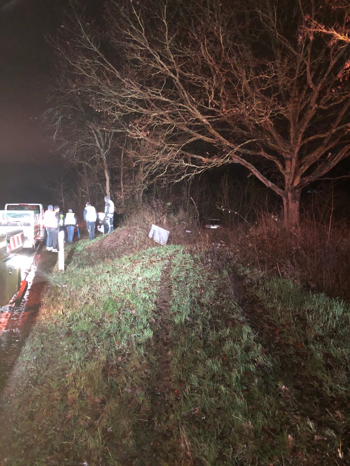 POL-PDKH: Verkehrsunfall unter Alkohol und Drogen