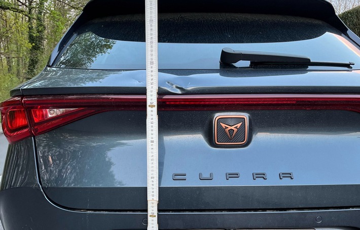 POL-HA: Zeugen nach Unfallflucht im Lennetal gesucht - Beweismittel sichergestellt