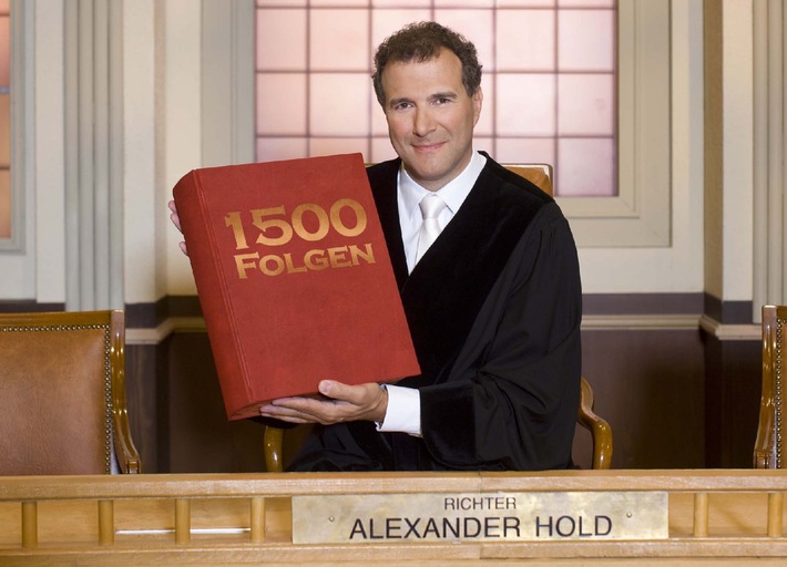 &quot;Richter Alexander Hold&quot; feiert Jubiläum! / Ausstrahlung der 1500. Sendung am Montag, 19. Oktober 2009, 16 Uhr in SAT.1