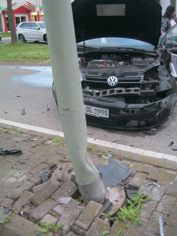 POL-PDNW: Verkehrsunfall mit leichtverletzter Person