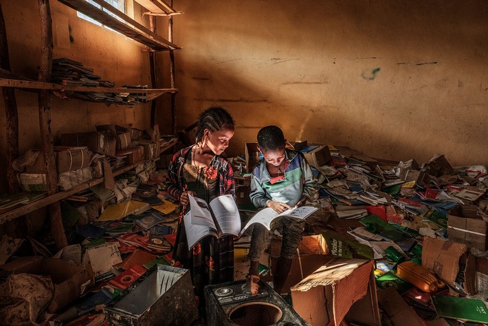 UNICEF-Foto des Jahres 2022 - «Zuflucht zu den Büchern»