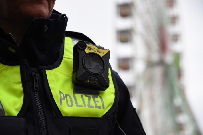 POL-BOR: Bocholt - Polizei auf Herbstkirmes vorbereitet / Bodycams erstmalig im Einsatz