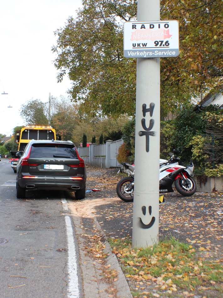 POL-ME: 22-jähriger Motorradfahrer nach Alleinunfall schwer verletzt - Haan - 2110152