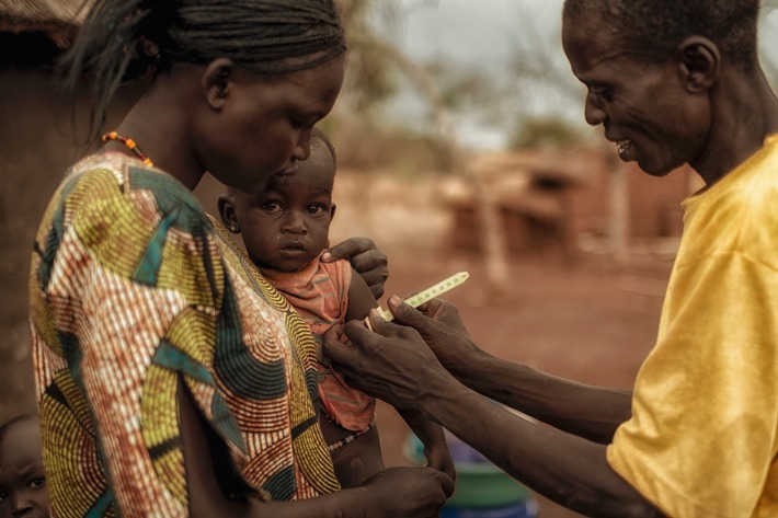 Vier Jahre nach der Unabhängigkeit im Südsudan weist Horst Köhler auf drohende Hungersnot hin / Schirmherr von &quot;Aktion Deutschland Hilft&quot; würdigt Nothilfe der Hilfsorganisationen