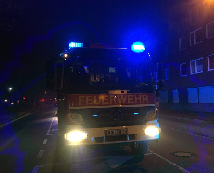 FW Dinslaken: Zwei Feuerwehreinsätze direkt hintereinander (Heimrauchmelder, ausgelöste Brandmeldeanlage)