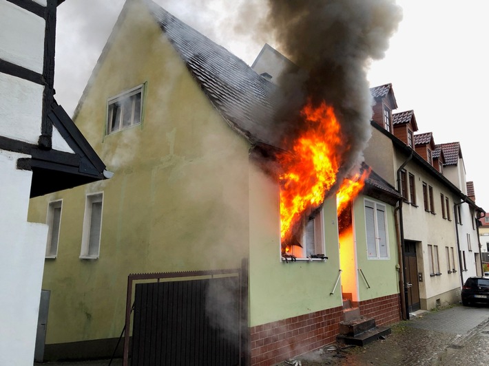 POL-PDLD: Germersheim, Oberamtsstraße Samstag, 05.11.2022, um 8.00 Uhr Brand eines Wohnhauses