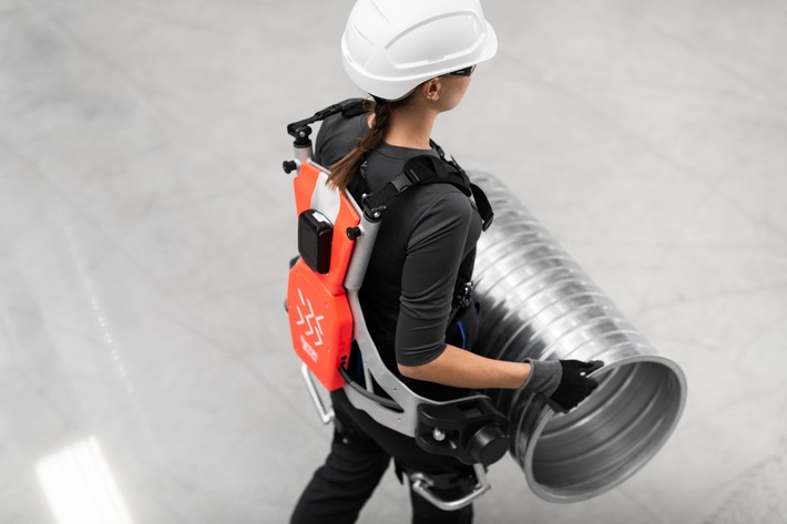 Hannover Messe: German Bionic präsentiert erstes Roboter-Exoskelett für das industrielle IoT