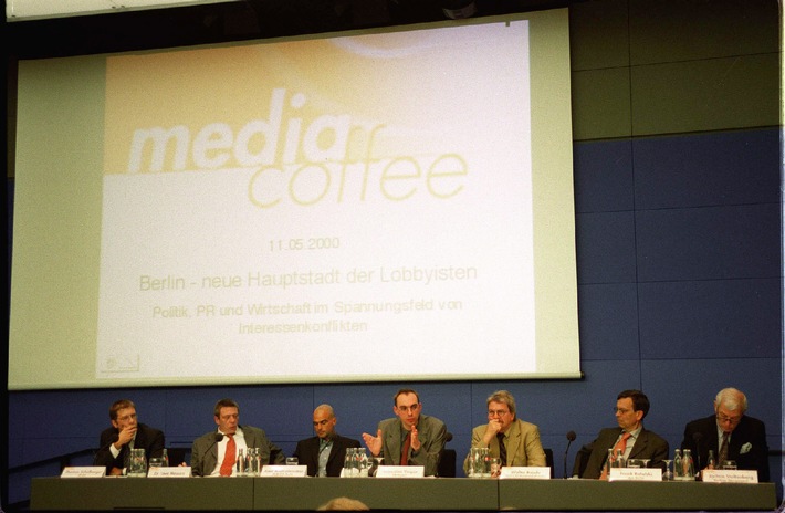 Rekordbeteiligung: media coffee von news aktuell zum Thema Lobbyismus