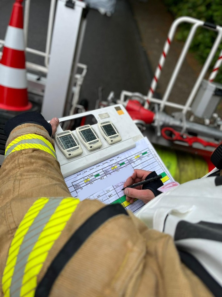 FW-GL: Senior durch Chlorbleichlauge schwer verletzt