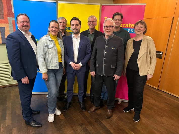 Aufbruch statt Rückblick: FDP Kreis Viersen gibt die Richtung vor / Kreisparteitag in Kempen wählt neuen Vorstand - Grams mit 100 Prozent wiedergewählt - Fokus auf NRW-Landtagswahl 2027