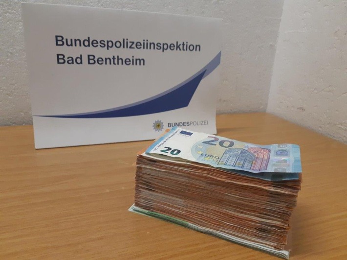BPOL-BadBentheim: Bargeldschmuggel: Bundespolizei entdeckt rund 15.000 Euro