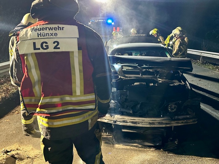 FW Hünxe: Verkehrsunfall mit sechs Verletzten