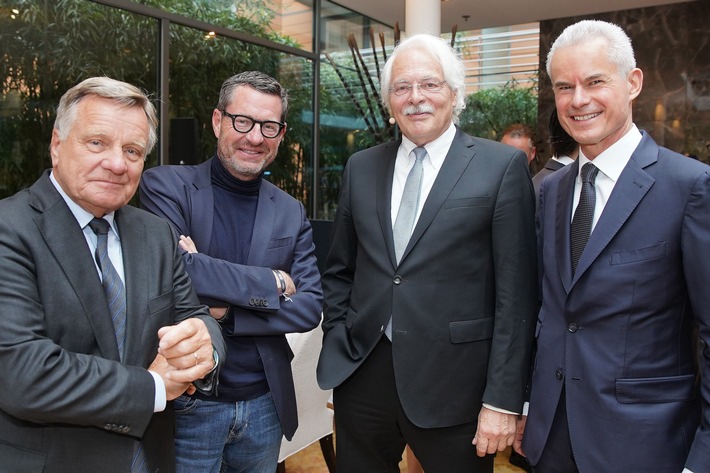 Chefs wollen die volle Kraft auf die Straße bringen / 5. Unternehmer-Dinner von Porsche Consulting in Berlin