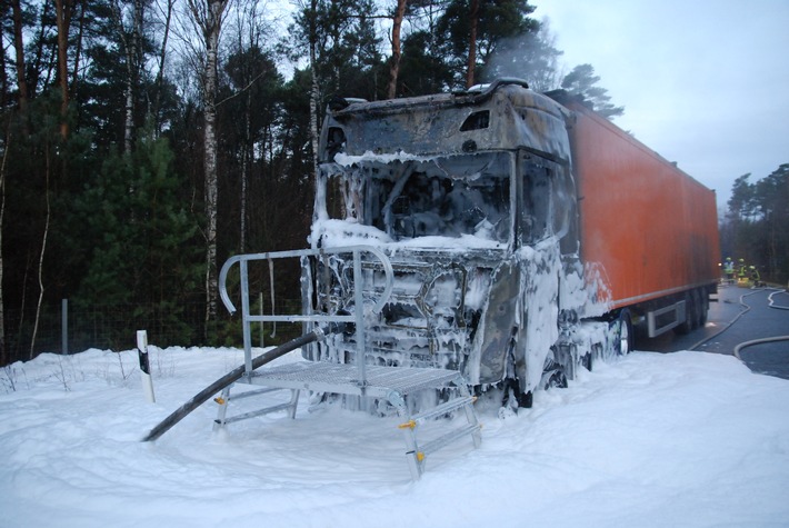 POL-CE: Brand eines LKW auf der B3